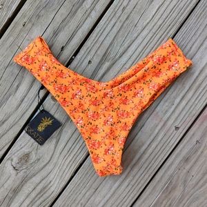 NWT SKATIE Mandi bottoms in Hanalei